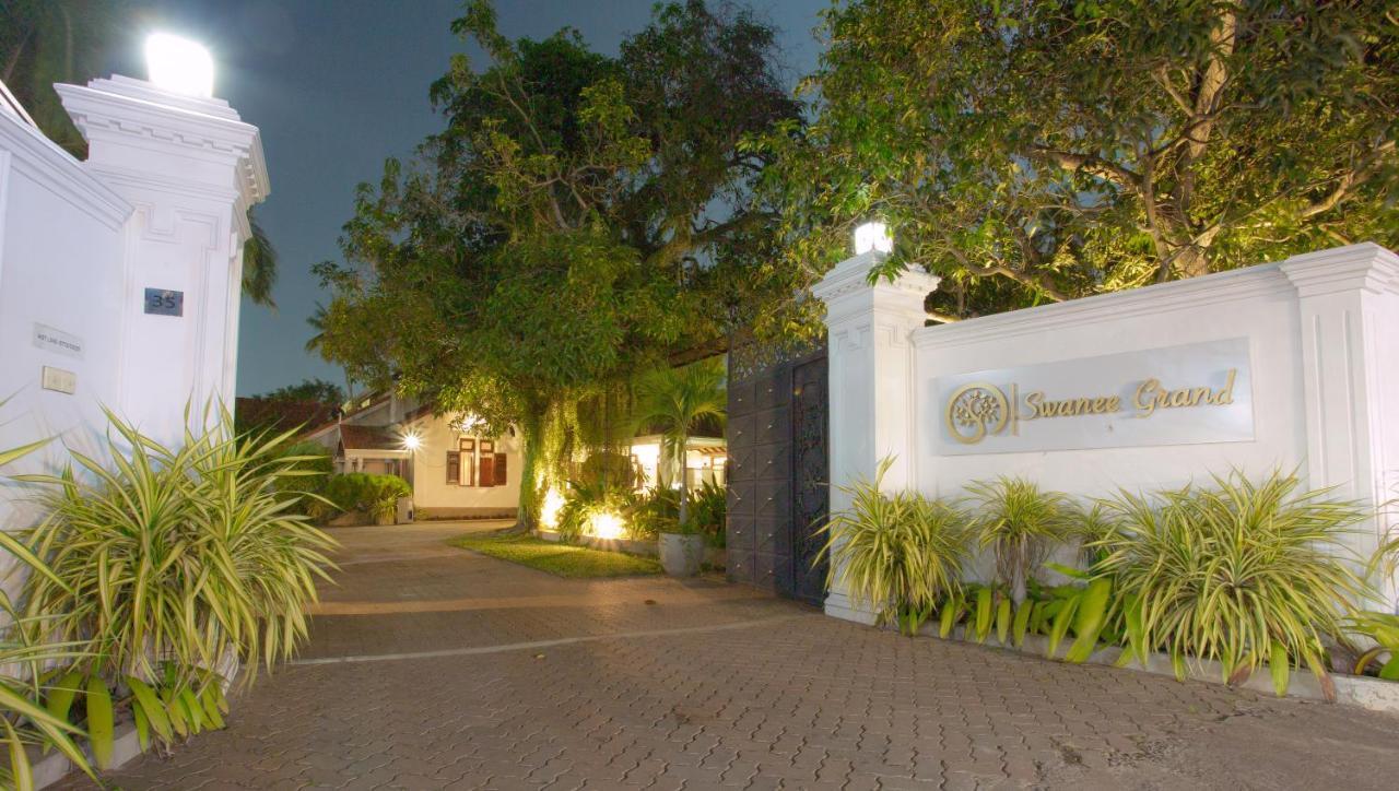 Swanee Grand Hotel Negombo Eksteriør billede