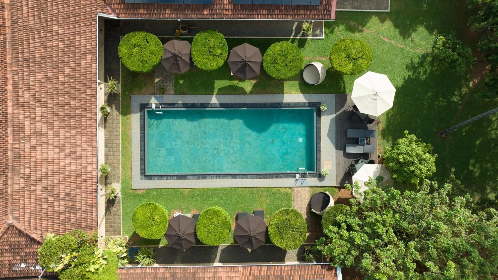 Swanee Grand Hotel Negombo Eksteriør billede