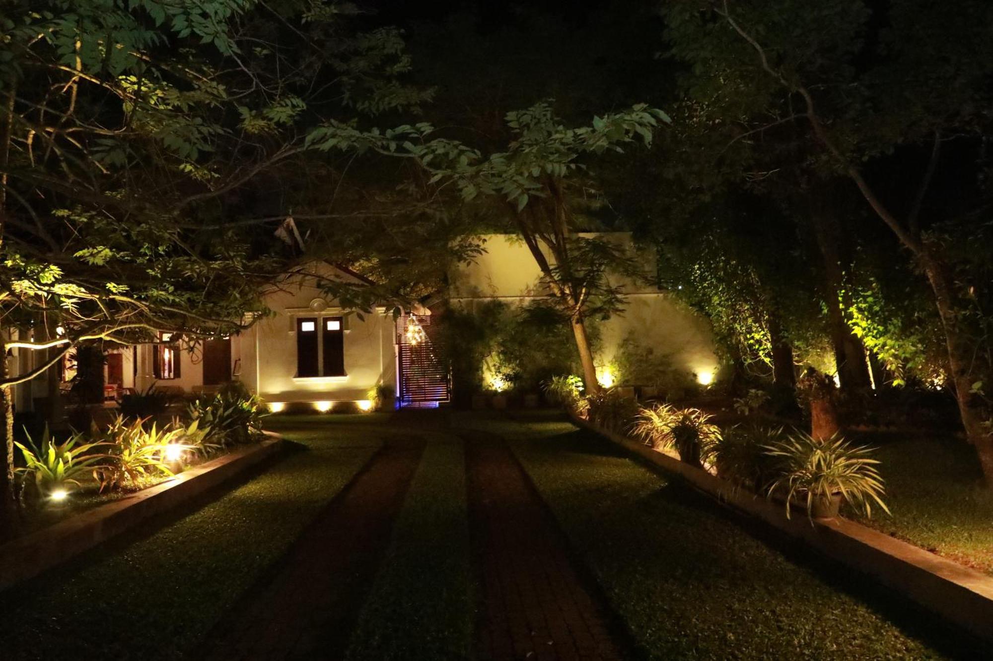 Swanee Grand Hotel Negombo Eksteriør billede