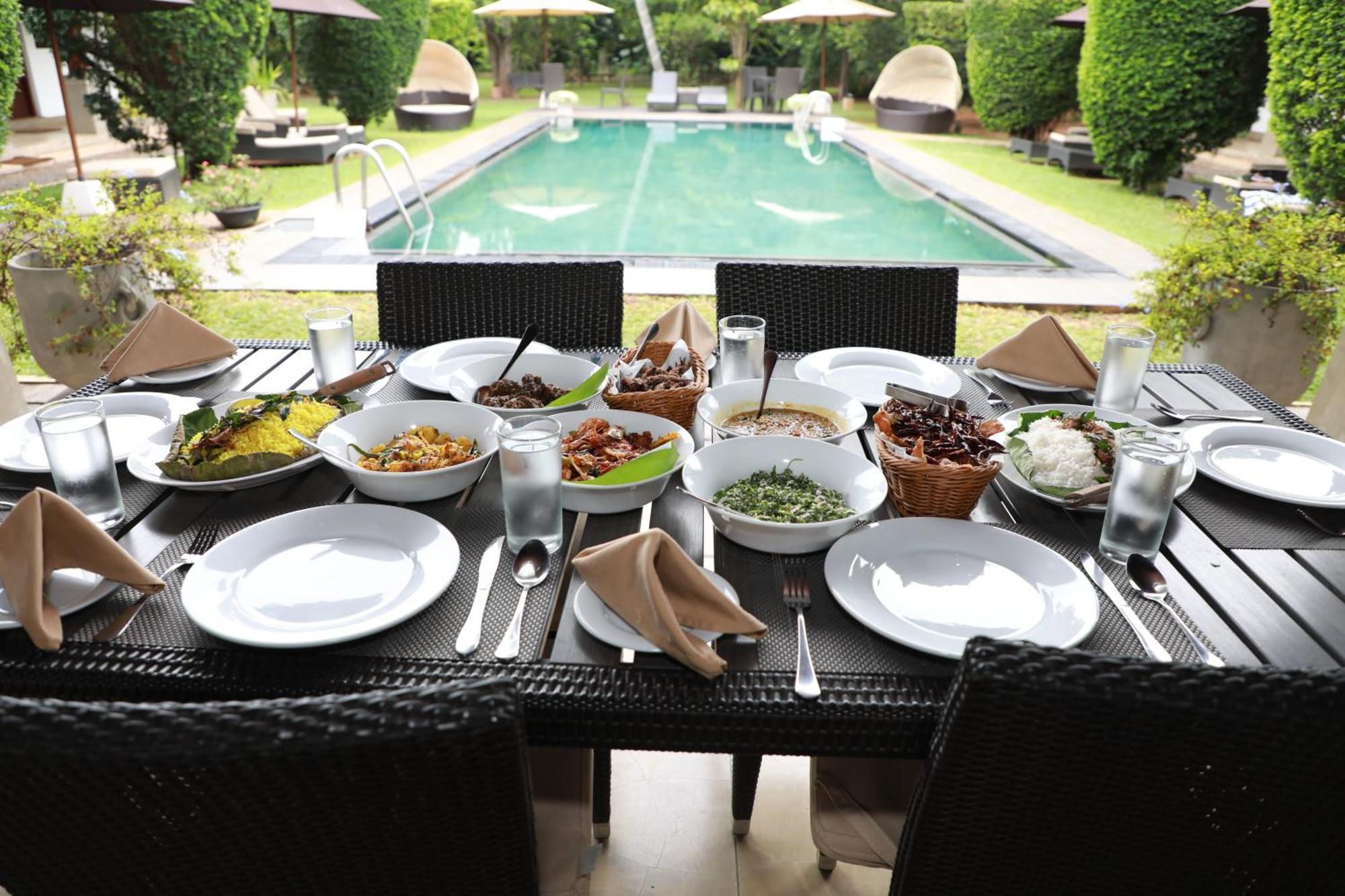 Swanee Grand Hotel Negombo Eksteriør billede
