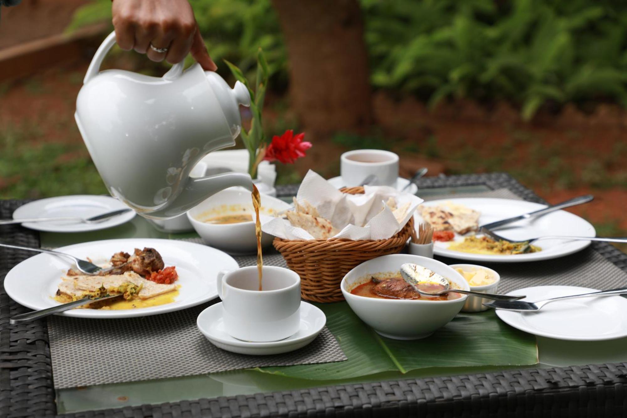 Swanee Grand Hotel Negombo Eksteriør billede